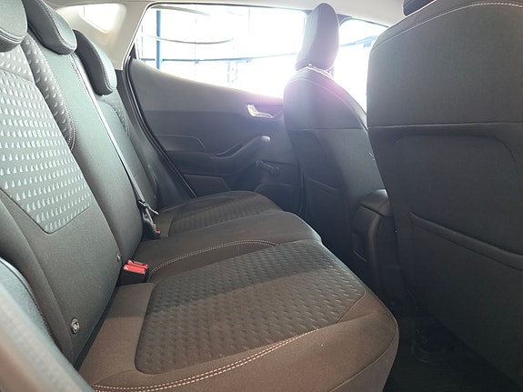Ford Fiesta 29 of 30