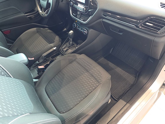 Ford Fiesta 28 of 30