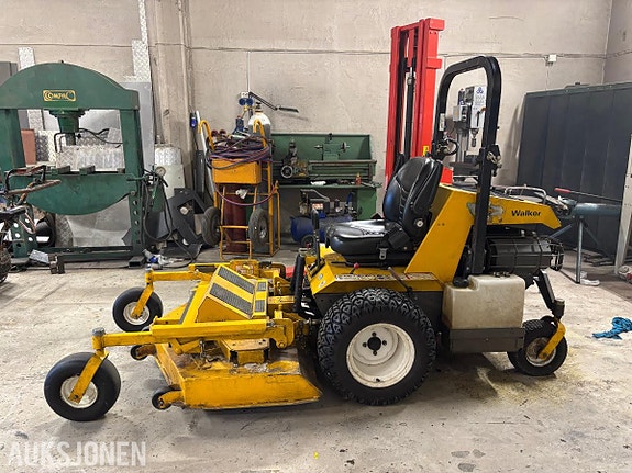Walker diesel sitteklipper – 132 cm klippebredde MBSYEU 2 of 21
