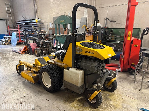 Walker diesel sitteklipper – 132 cm klippebredde MBSYEU 4 of 21