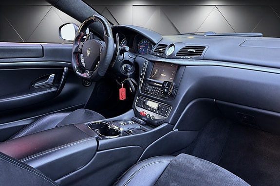 Maserati GranTurismo 9 of 22