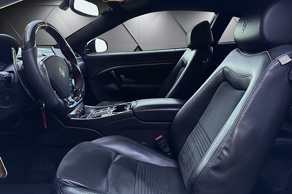 Maserati GranTurismo 11 of 22