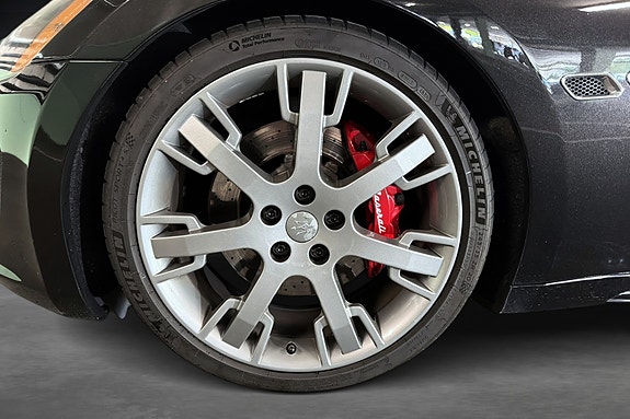 Maserati GranTurismo 8 of 22