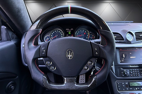 Maserati GranTurismo 14 of 22