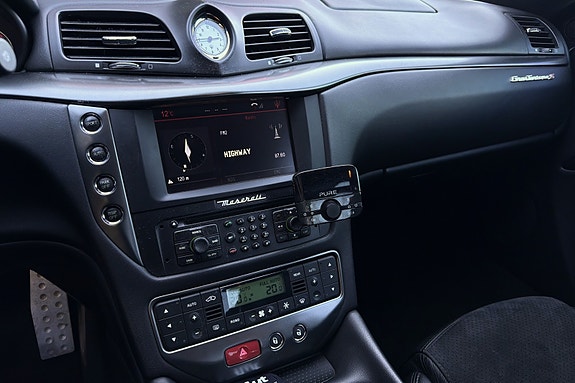 Maserati GranTurismo 18 of 22