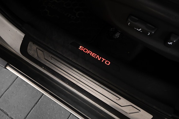 Kia Sorento 23 of 28