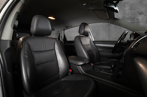 Kia Sorento 16 of 28