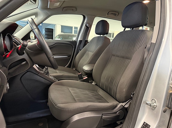 Opel Zafira Tourer 7 of 21