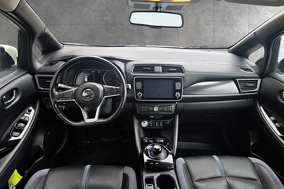 Nissan Leaf 10 of 16