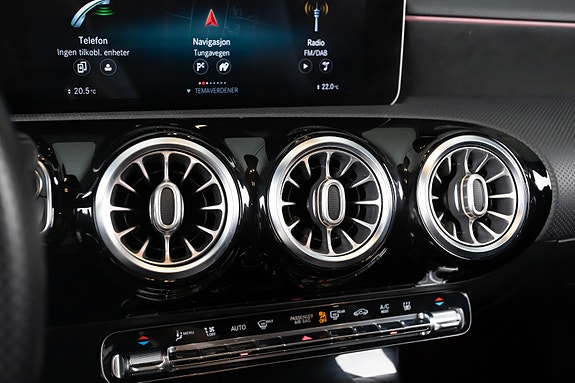 Mercedes-Benz A250 e 20 of 20
