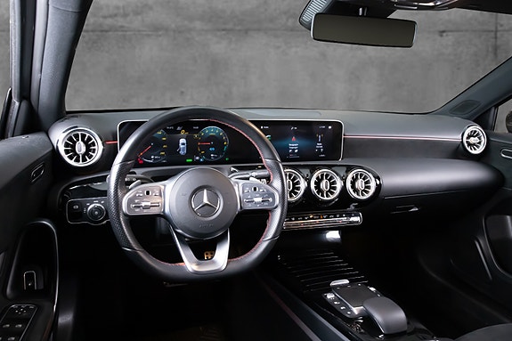 Mercedes-Benz A250 e 8 of 20