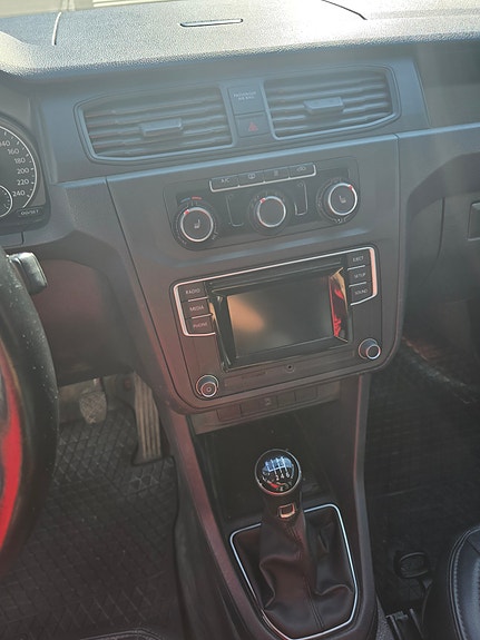 Volkswagen Caddy Maxi 7 of 9