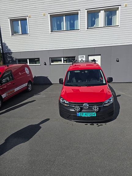 Volkswagen Caddy Maxi 3 of 9