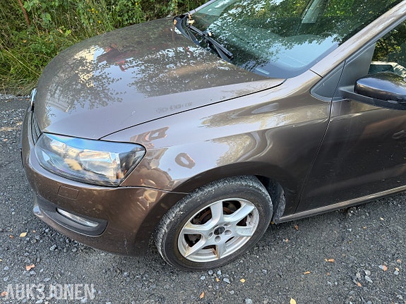 Volkswagen Polo 2 of 30