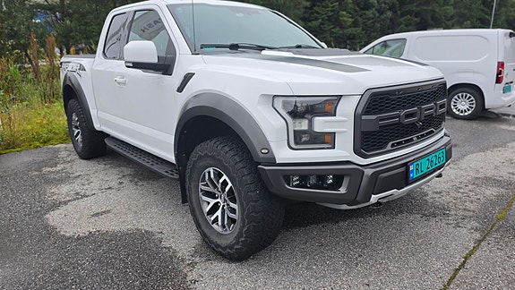 Ford F-150 17 of 30