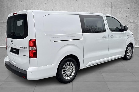Toyota Proace 4 of 24