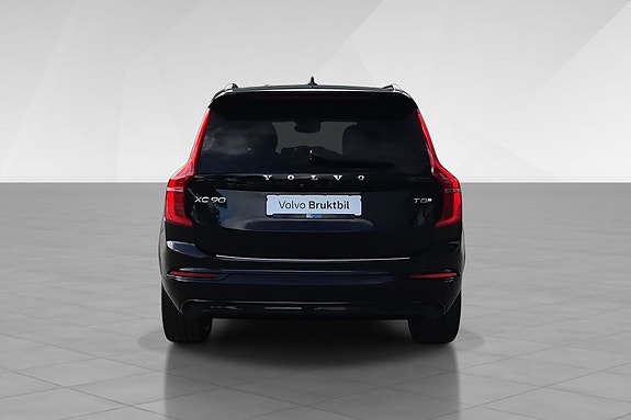 Volvo XC90 5 of 18