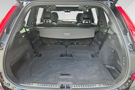 Volvo XC90 7 of 18