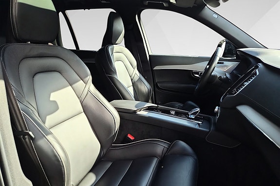 Volvo XC90 18 of 18