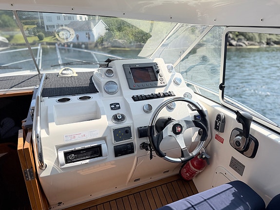 Marex 290 Ankervinsj akter. Baugpropell. Nytt drev 2024 (110 timer). 17 of 30