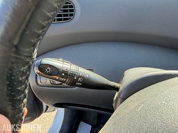 Toyota Yaris Verso 17 of 30