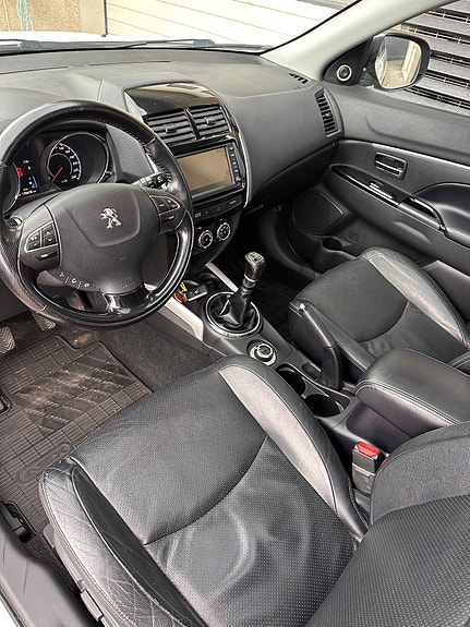Peugeot 4008 14 of 24