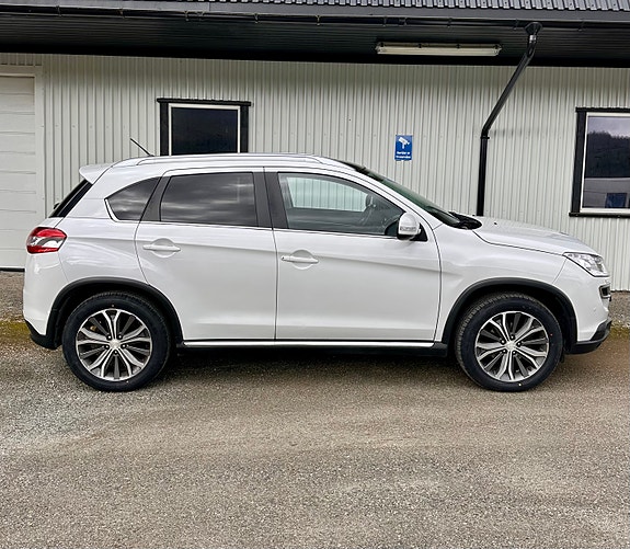 Peugeot 4008 8 of 24