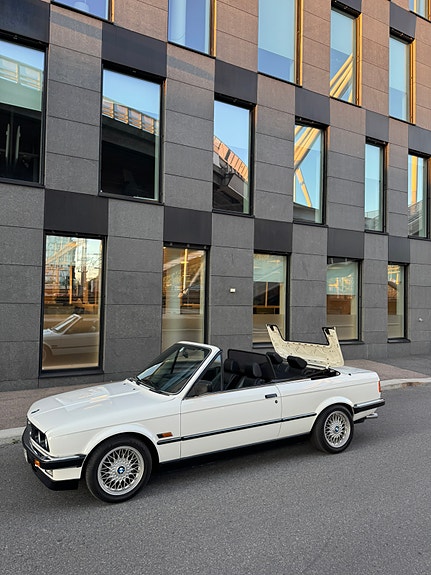 BMW 325i 6 of 21