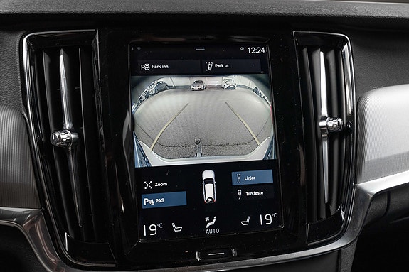 Volvo V90 23 of 29