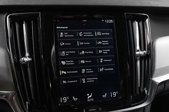 Volvo V90 24 of 29