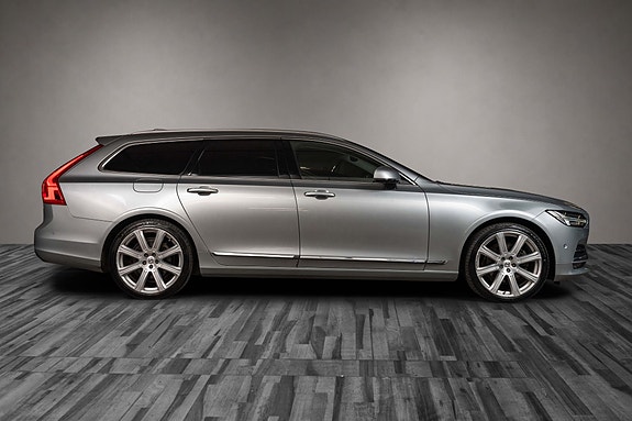 Volvo V90 6 of 29