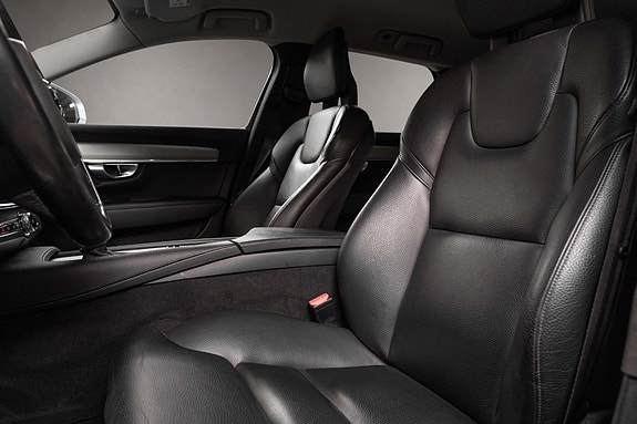Volvo V90 12 of 29