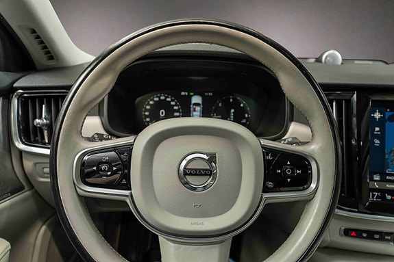 Volvo V90 22 of 30