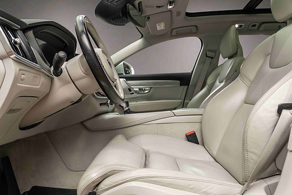 Volvo V90 12 of 30