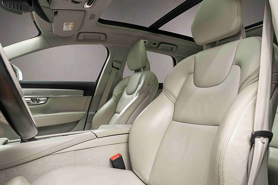 Volvo V90 13 of 30