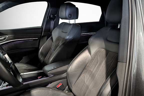 Audi e-tron Sportback 11 of 27