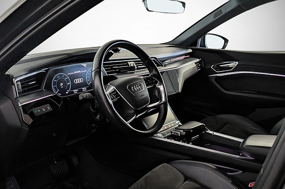 Audi e-tron Sportback 12 of 27