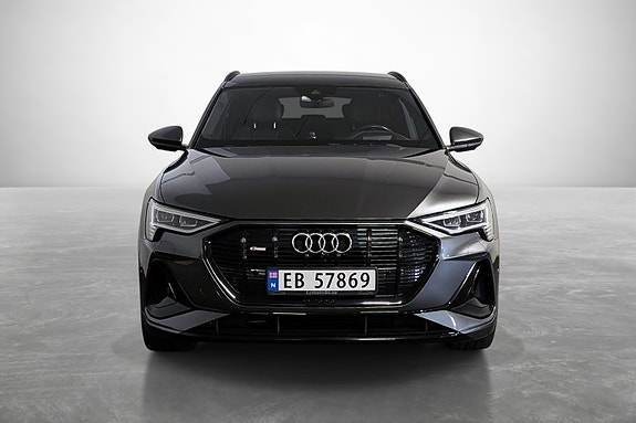 Audi e-tron Sportback 3 of 27