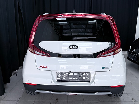Kia e-Soul 7 of 30