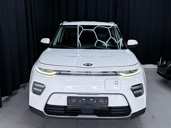 Kia e-Soul 2 of 30