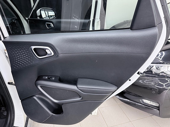 Kia e-Soul 30 of 30