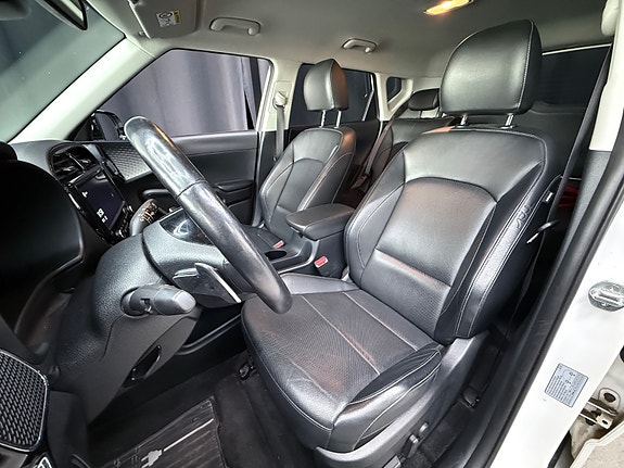 Kia e-Soul 11 of 30