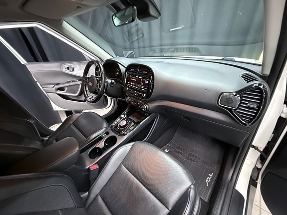 Kia e-Soul 29 of 30