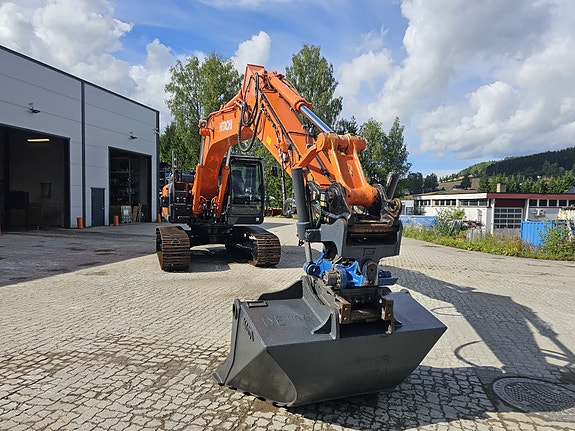 Hitachi ZX 190 LC-6, Vi tar alt tenkelig i innbytte, bare kom med forslag 9 of 30