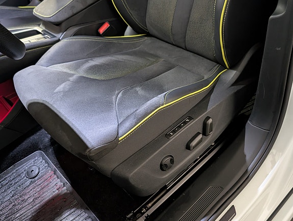 Skoda Enyaq RS 10 of 20