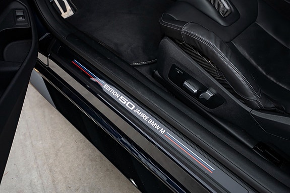 BMW M4 10 of 27