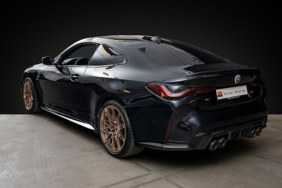 BMW M4 7 of 27