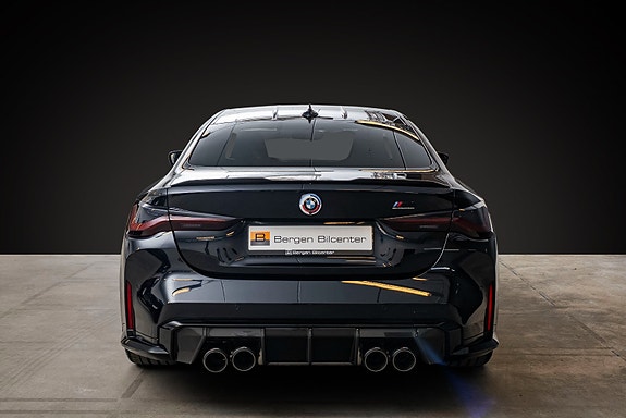 BMW M4 8 of 27