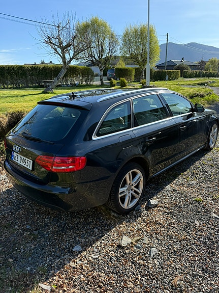 Audi A4 4 of 25