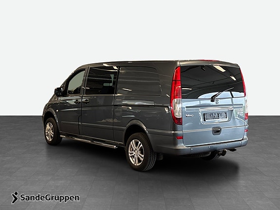 Mercedes-Benz Viano 3 of 15
